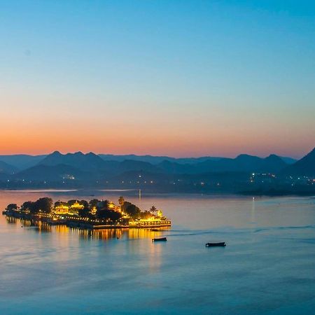 The Hostel Crawl Udaipur Bagian luar foto