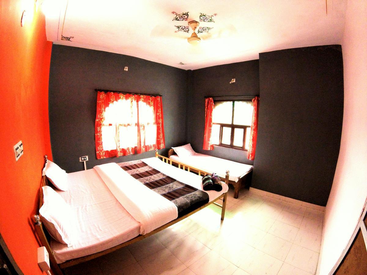 The Hostel Crawl Udaipur Bagian luar foto